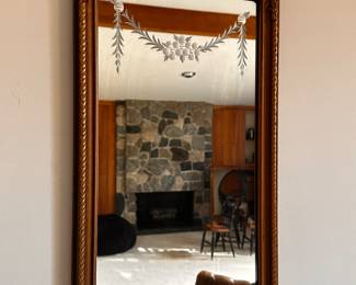 Got the keys today! Here is our initial walkthrough! A very nice hand carved antique mirror!!
