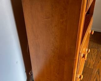 Got the keys today! Here is our initial walkthrough! An excellent MCM maple dresser with dovetail joints. Also a pair of vintage brass lamps! 