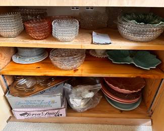 Got the keys today! Here is our initial walkthrough! The dining room cupboards are stuffed with antique and vintage glassware and China! 