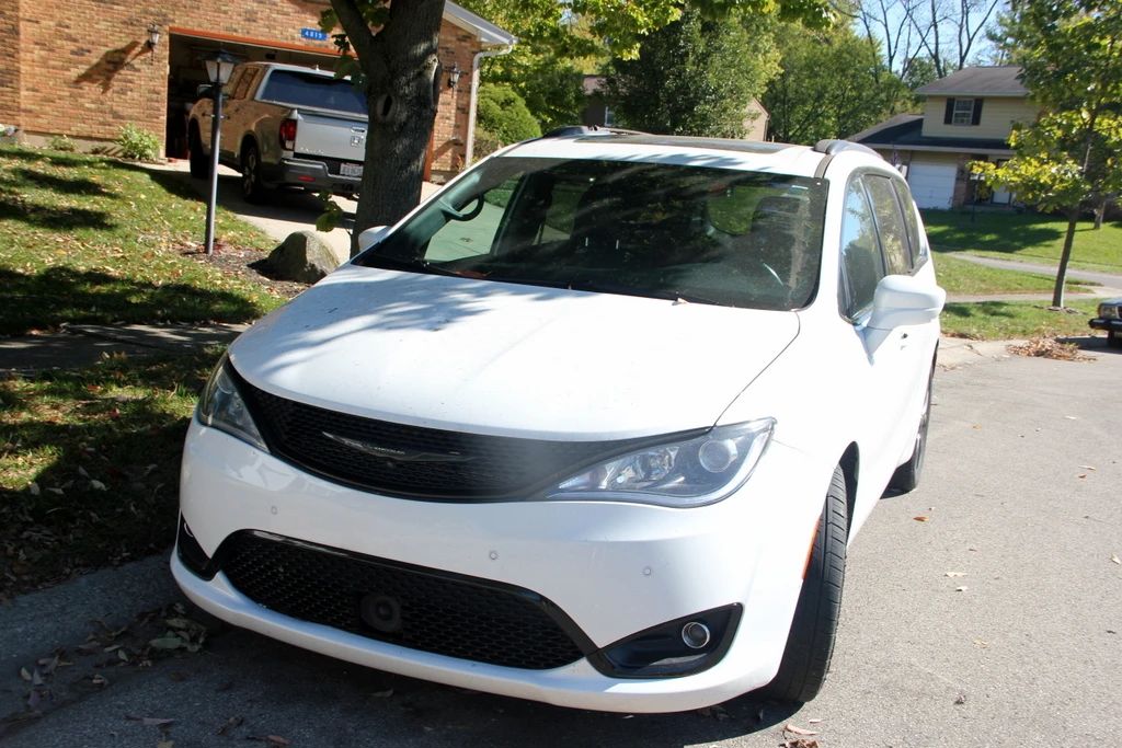 2019 Chrysler Pacifica Touring L Plus 4 Door Minvan
