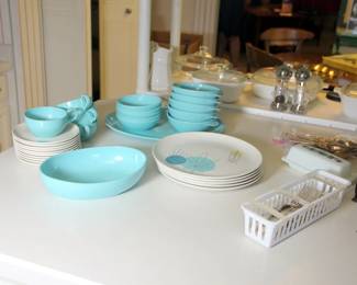 31 pcs. MCM Melamine