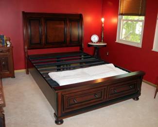 Queen Bed