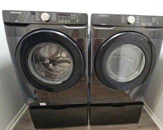 Samsung Washer & Dryer           https://ctbids.com/estate-sale/31874/item/3540965/Samsung-Washer-And-Dryer