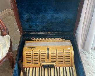 Fiesta accordion