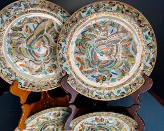 Lot #31: A pair of “1000 Butterflies” antique Chinese Porcelain Handpainted plates