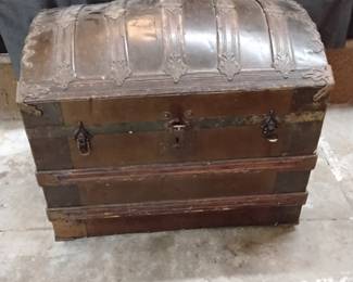 LOT #19: Antique Braced First Class Stage Coach Trunk