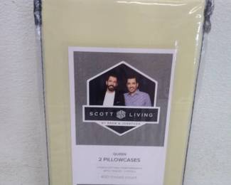 Scott Living HygroCotton & Tencel Pillow Cases, Pale Banana, Queen