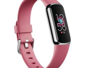 Fitbit - Luxe Fitness & Wellness Tracker - Platinum - Retail: $182.4