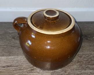 Vintage Single Handle Bean Pot Brown