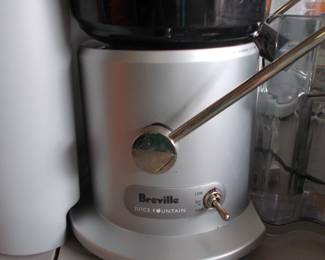 Breville juice extractor 