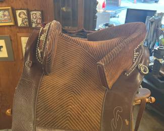 Spanish style saddle.
Excellent condition