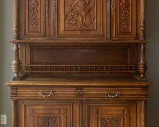 This piece is at our client's other home and needs an appointment to view this piece. Contact Mariana @ 615-971-1254 to set up an appointment.