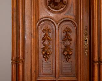 This piece is at our client's other home and needs an appointment to view this piece. Contact Mariana @ 615-971-1254 to set up an appointment.