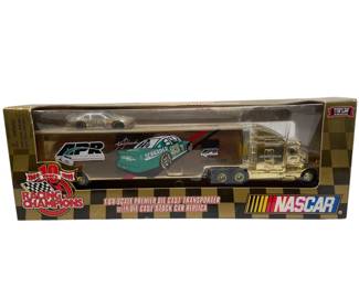 NASCAR Schrader 18 Wheeler 