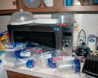 Nice microwave, tupperware.