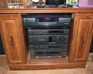 Stereo cabinet