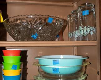 Pyrex, glassware, cups.
