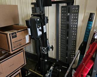 Automobile Wheel Chair Lift 