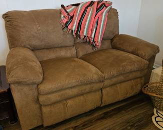 Reclining Loveseat