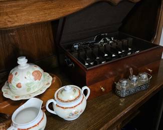 Stainless Steel Flatware in Wood Box