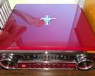 Ford Mustang Radio