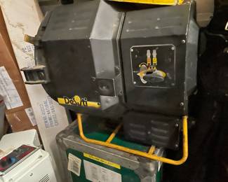 HMI movie light  Desisti Remington 2340 2500-4000W PAR ( NO BALAST ) - and other gear used to make an independent movie