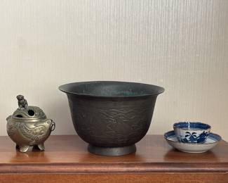 Chinese bronze bowl.