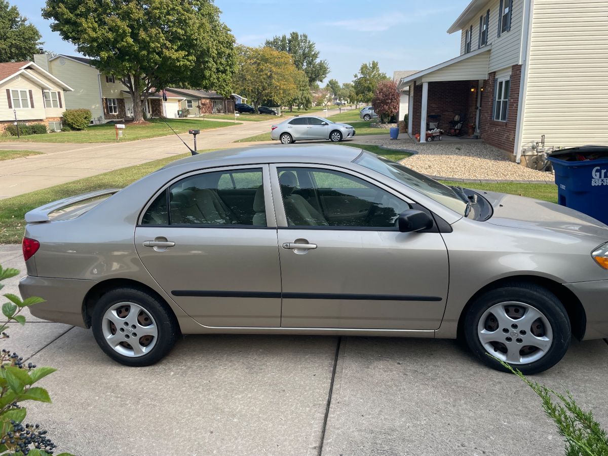 2005 Toyota Corolla With Only 55K Miles! Clear Title, Runs Great and Title in Hand 
