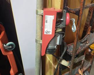 Hoist electric 440 pound capacity