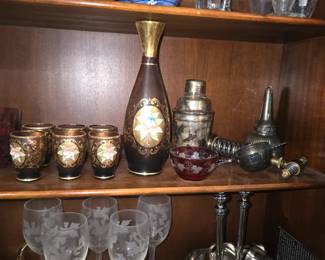 Assorted bar ware