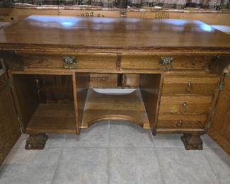 Partner oak desk