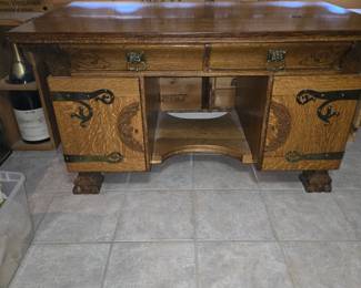 Partner oak desk