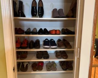 Women's shoes 9.5 - 10.