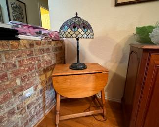 Tiffany style table lamp and drop leaf side table.