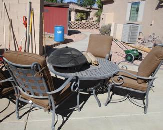 Firepit and 4 Patio Chairs