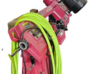 Metal cutting bandsaw