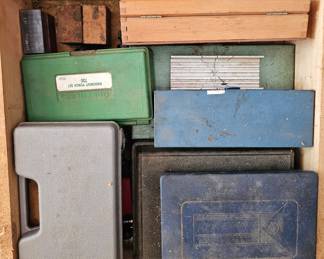Various box tools within workbench