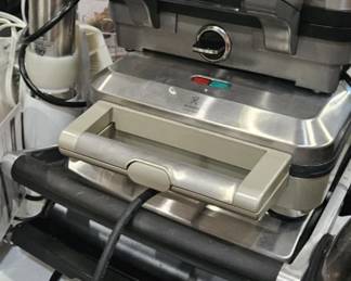 Messenger creation F672D9331C4240DCB8E4AC6FEB37F33E