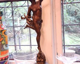 Antique bronze statue 