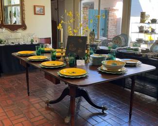 With leaves, the table with seat 10.