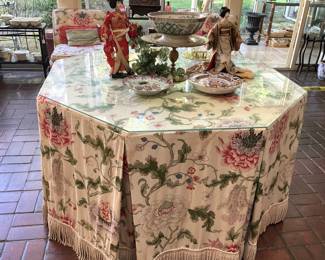 Custom cloth, table, and glass; Asian dolls
