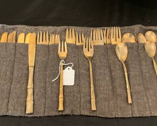 Gold-toned dinnerware