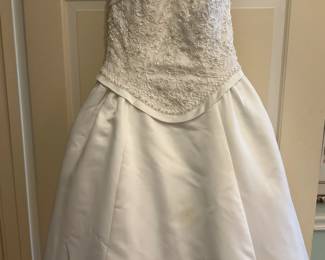 Mor Le' formal dress