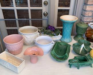 Pottery - Mccoy, Shawnee, etc.