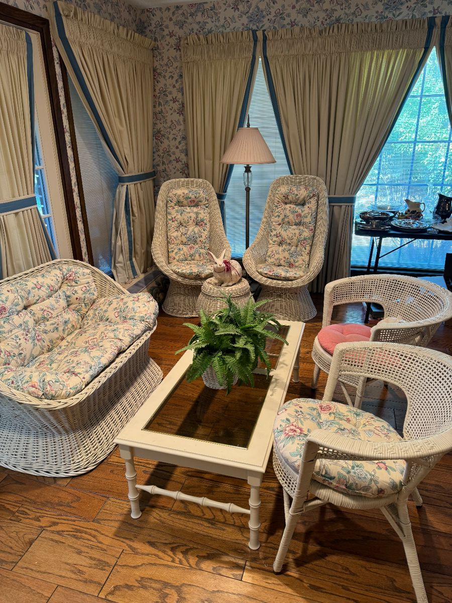 Extraordinary Estate Sale! in West Monroe, LA starts on 10/17/2024