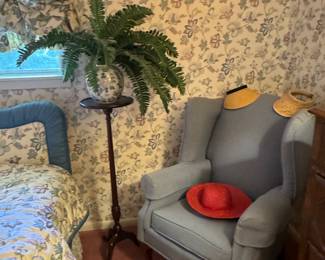 Wing back chairs and matchy everything! I’m here for it! 