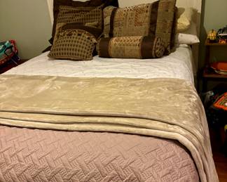 Queen bed with headboard 