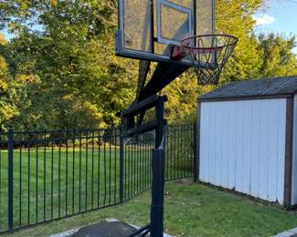 Outdoor Basket 