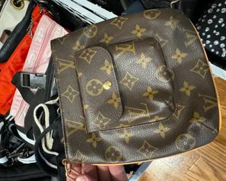 LV