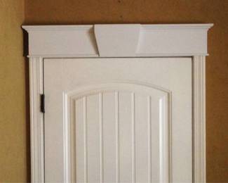 Minute Molding Classic Universal Interior 28-36 inch Door Header, White